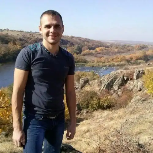 Viktor, 44Israel 
