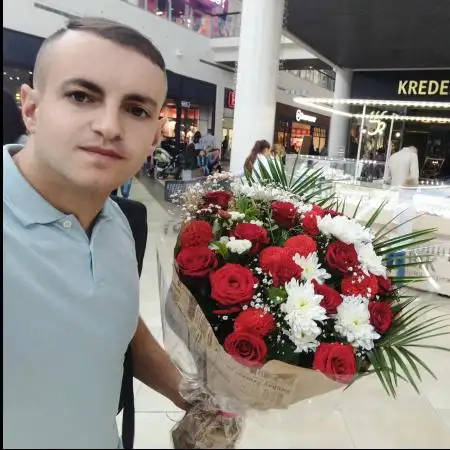 Vitaliy, 32Ukraine 