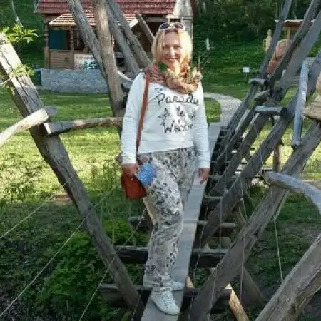 Elena, 61Israel