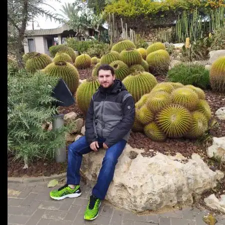 Vitaliy, 33Ukraine 
