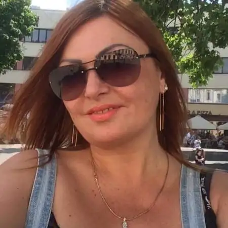 Viktoriya, 52Israel 