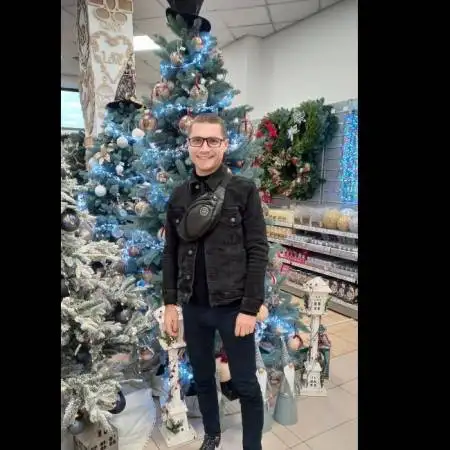Viktor, 33Ukraine 