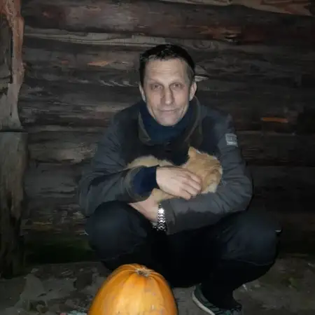 Aleksandr, 52Israel 