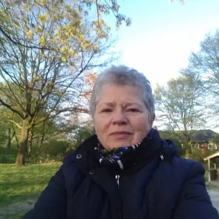 Olga, 73Ukraine