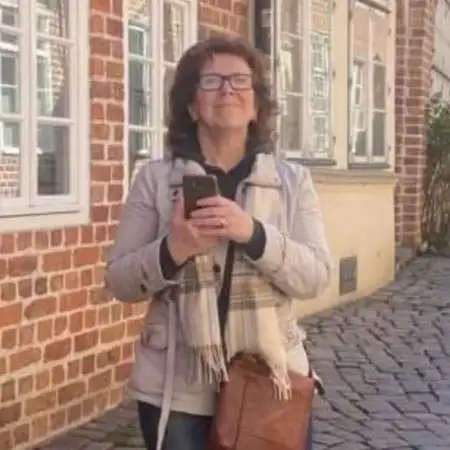 Janna, 57Ukraine 