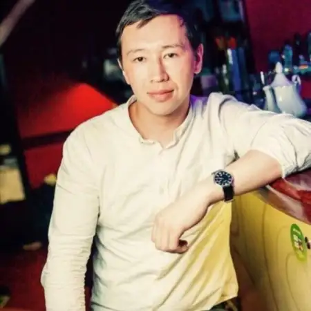 Medet, 33Ukraine 