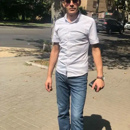 Viktor, 43Ukraine 