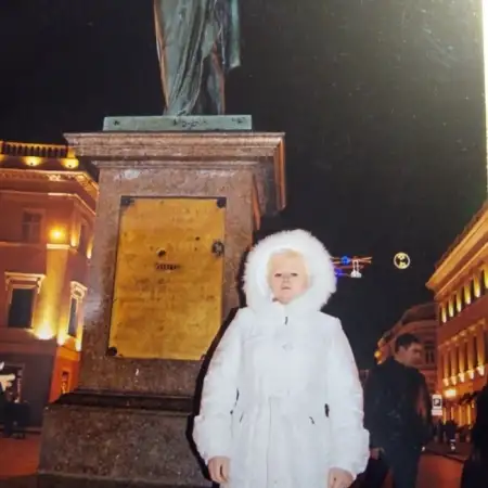 Olga, 65Ukraine 