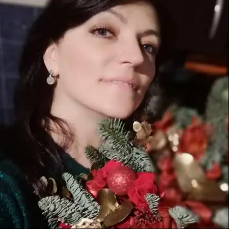 Oksana, 49Ukraine 