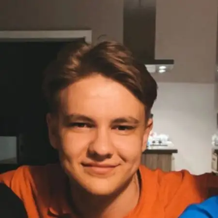 Vlad, 25Ukraine 