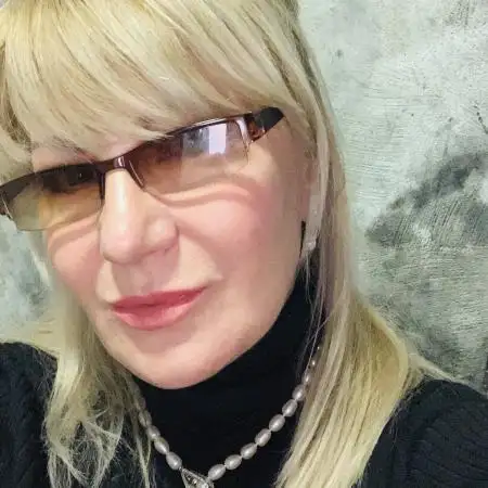 Olga, 62Ukraine 