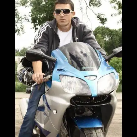 Mihail, 37Ukraine 