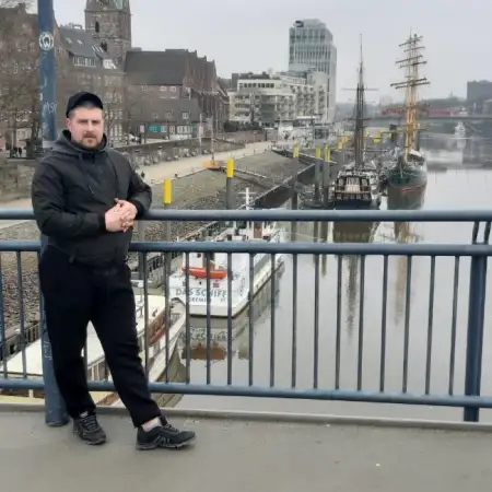 Serhii, 36Ukraine 
