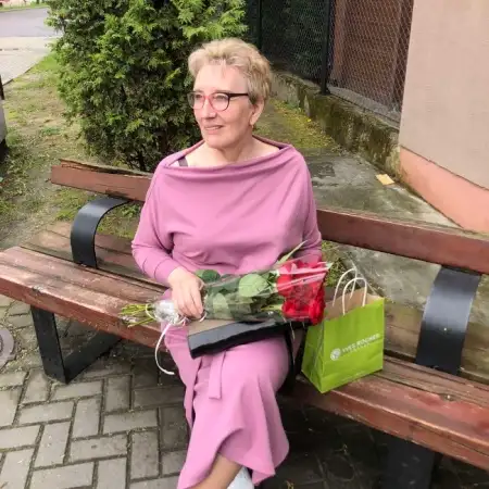Valentina, 67Ukraine 