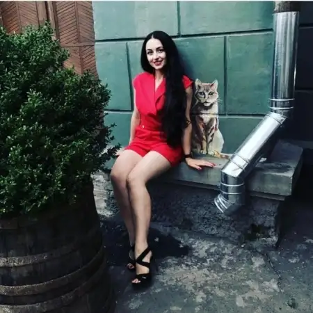 Julia, 42Ukraine 