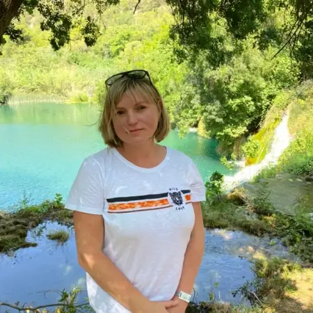 Anastasiiya, 43Ukraine 