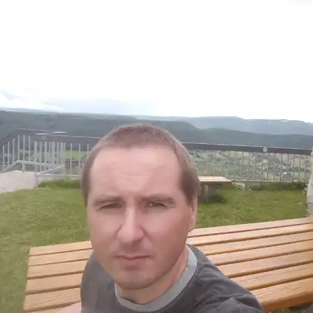 Yan, 45Ukraine 