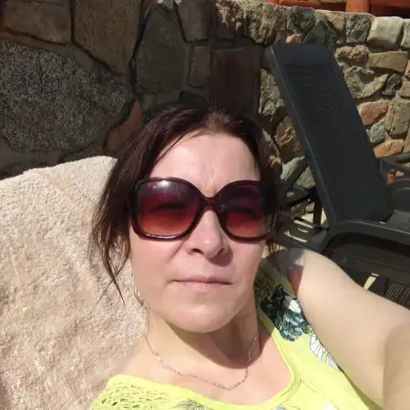 Olga, 46Ukraine 