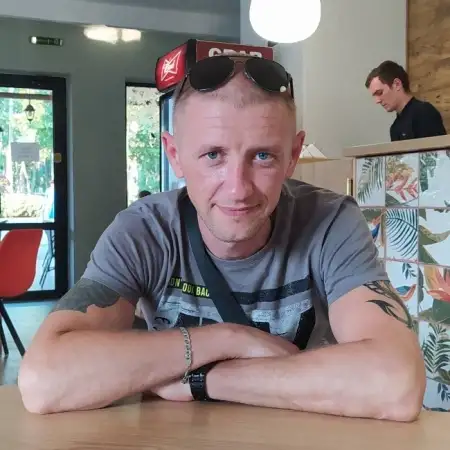 Aleksey, 44Ukraine 