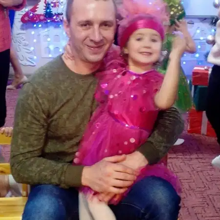 Sergey, 39Ukraine 
