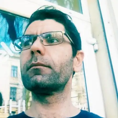 Waiel, 40Ukraine 
