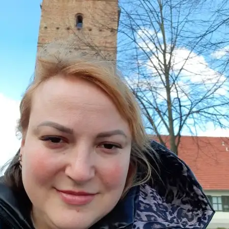 Anna, 38Ukraine 