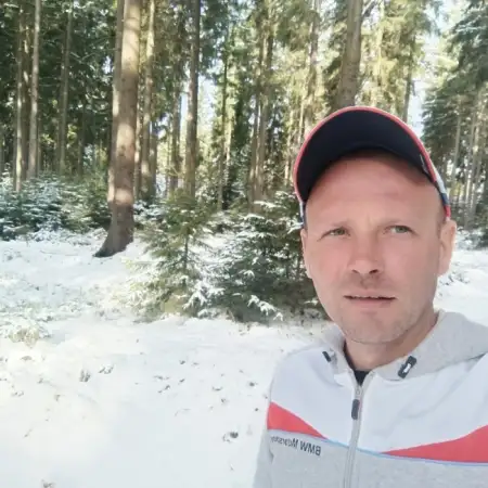 Viktor, 40Ukraine 