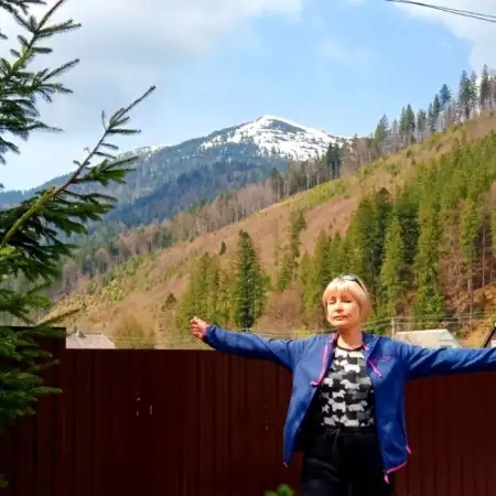 Irina, 63Ukraine 
