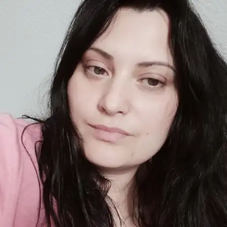 Irina, 40Ukraine 