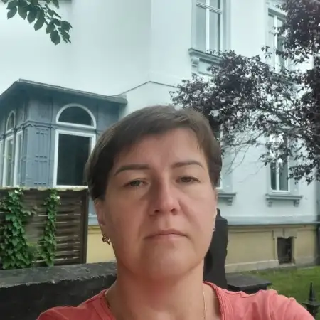 Oksana, 46Ukraine 