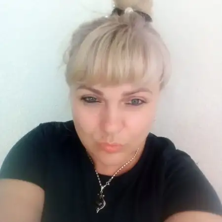 Olya, 47Ukraine 