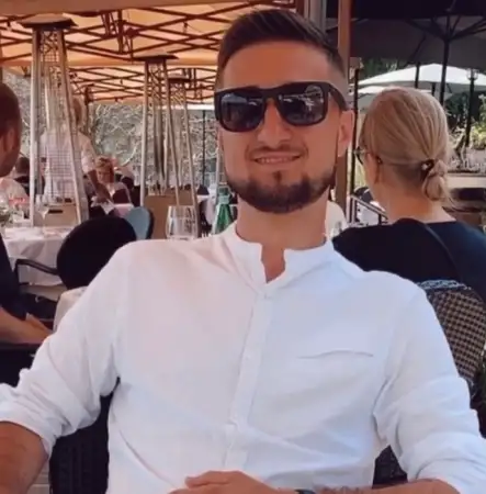 Tomas, 33Ukraine 