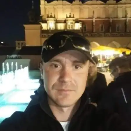 Vitaliy, 37Ukraine 