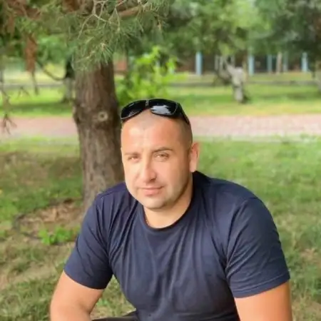 Alex, 43Ukraine