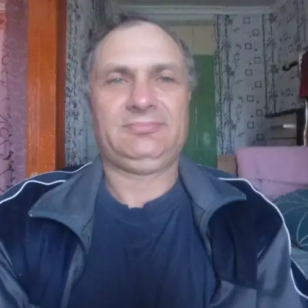 Oleg, 54  Torez, Ukraine