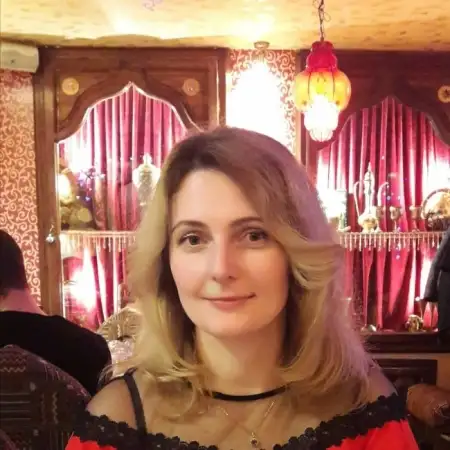 Elena, 44Ukraine 