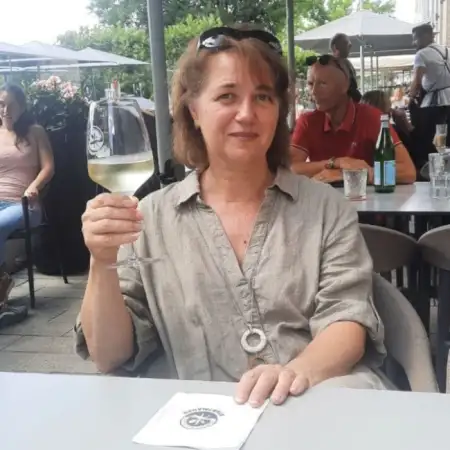 Elena, 61Ukraine 