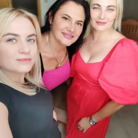 Vika, 46Ukraine 