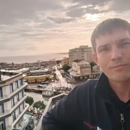Misha, 35Ukraine 
