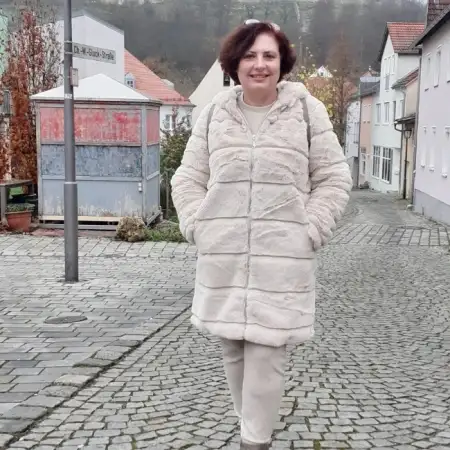 Emma, 57Ukraine 