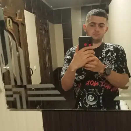 Mihailo, 28Ukraine 