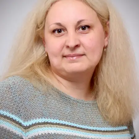 Lyudmila, 42  Kiev, Ukraine