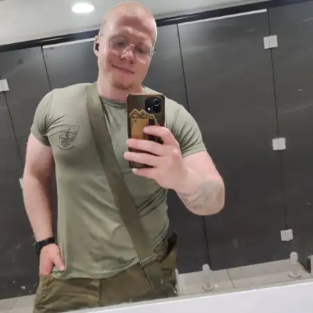 Mark, 22Ukraine 