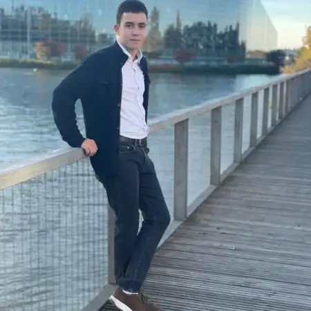 Andrew, 23Ukraine 