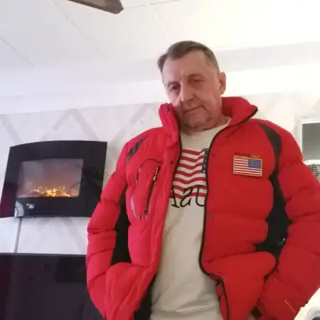 Evgeniy, 67Ukraine 