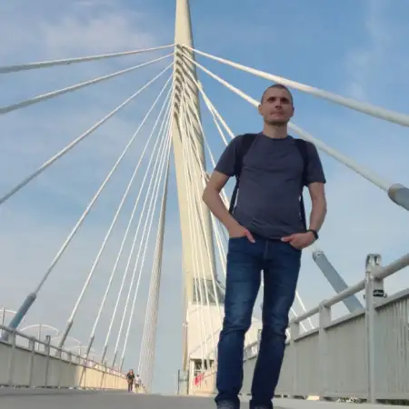 Ruslan, 38Ukraine 