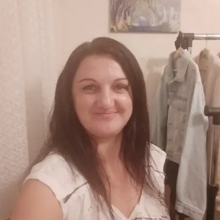 Irina, 39Ukraine 