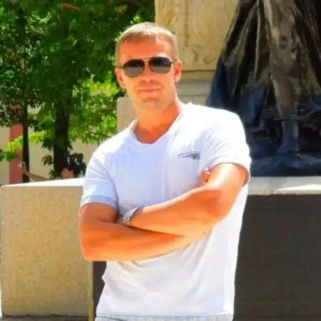 Andrey, 43  USA