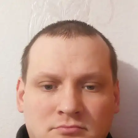 Kolya, 32