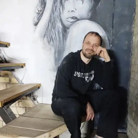 Oleksandr, 48Romania 